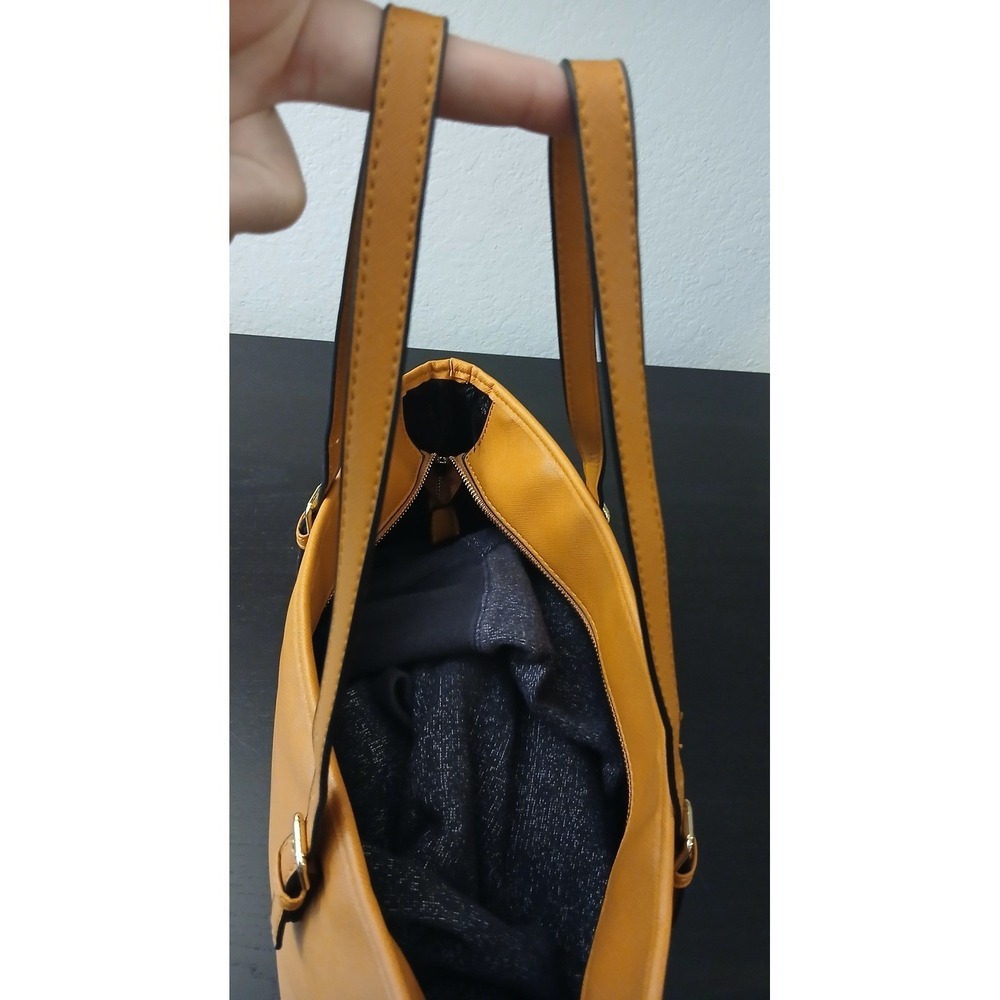 Michael Kors Jet Set Travel Tote Tan Saffiano Leather Gold Hardware - Picture 8 of 16
